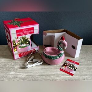 NEW NEVER USED!!! Packed Party Pink and Green Flamingo Wax Warmer